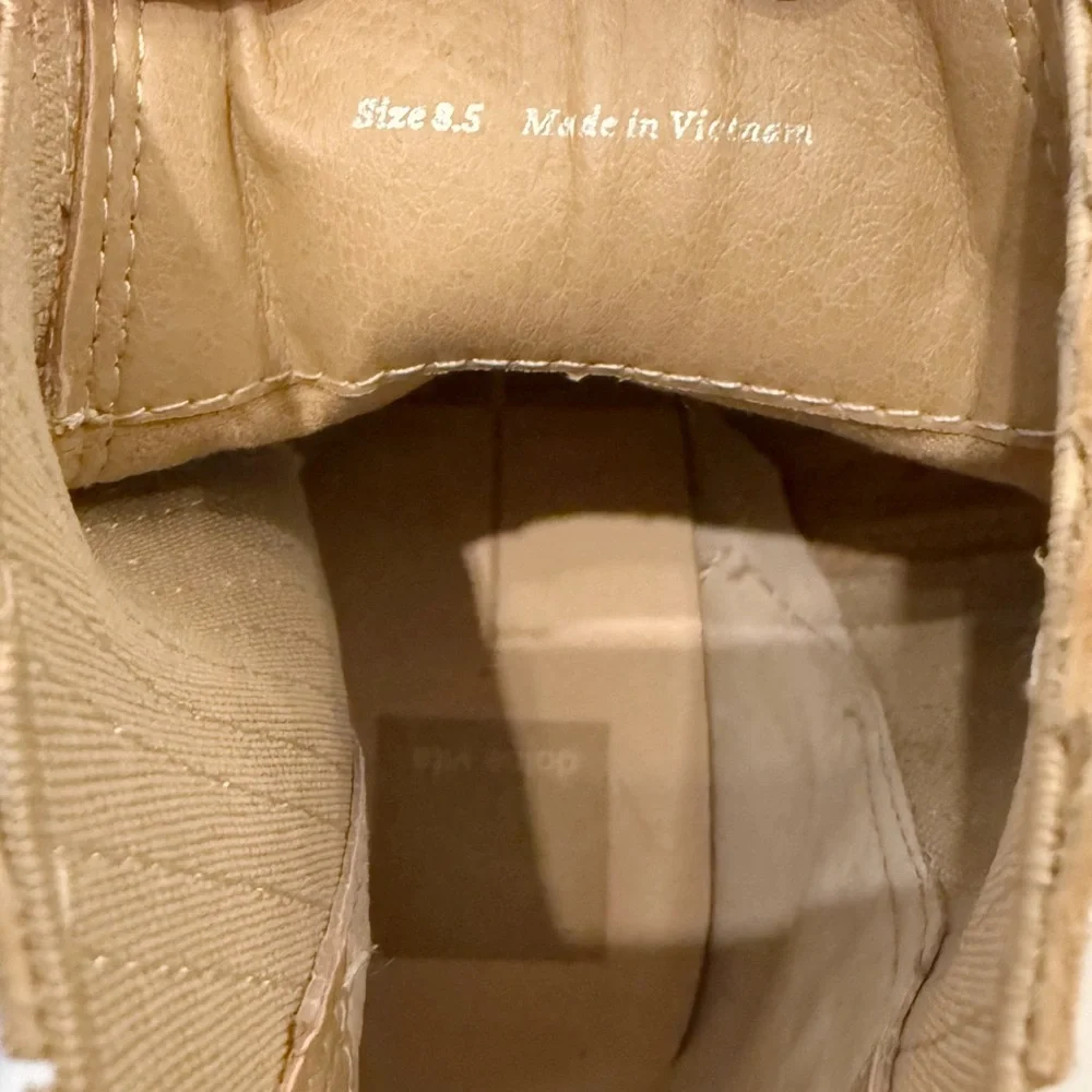 Dolce Vita Caster H2O Waterproof Lug Sole Platform Booties NWT